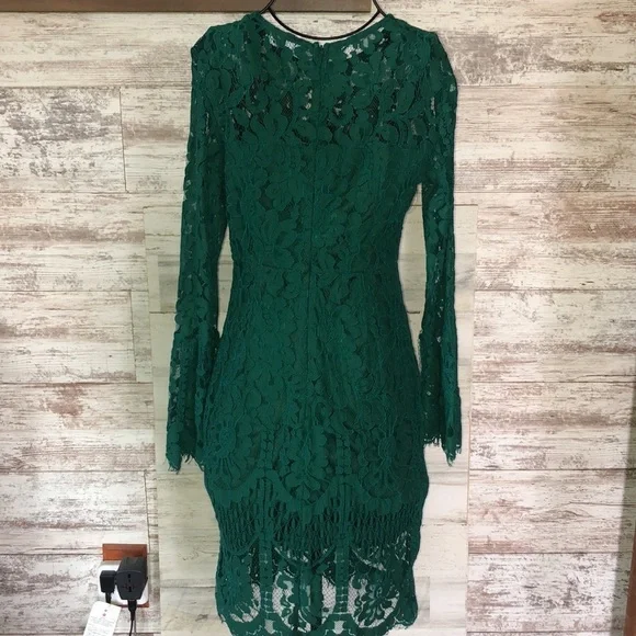 Lulus Enrapturing Elegance Green Lace Long Sleeve Midi Dress size small bridal​​
